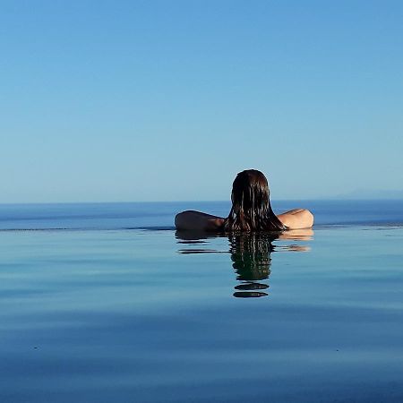 The Infinity 180 Luxury Suites Милия Экстерьер фото